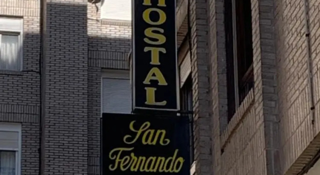 Hostal San Fernando, Забронировать Хостел Сантандер Cantabria Coast, рядом с Железнодорожный вокзал Сантандера
