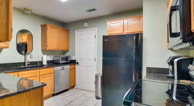 Коттедж с 3 комнатами Charming Arkansas Retreat w/ Deck, Near Downtown!
