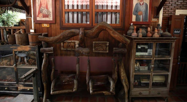 Baanthep Antique Homestay, Забронировать Гостевой дом Недорогие отели Северного Таиланда, недорого