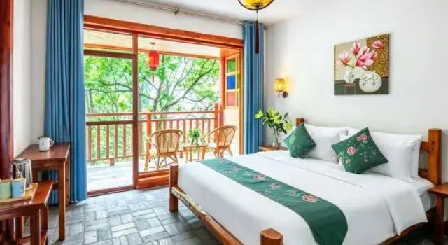 Люкс Champs-Elysees Landscape Film Resort Hotel (Yangshuo Yulong River Tourist Resort)
