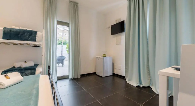 Номер Comfort YOUR HOUSE ROOMs 1