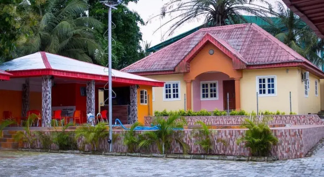 Beneville Hotel & Apartment