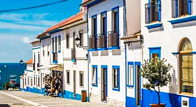 Nice Home in Porto Covo With 4 Bedrooms, Outdoor Swimming Pool and Swimming Pool