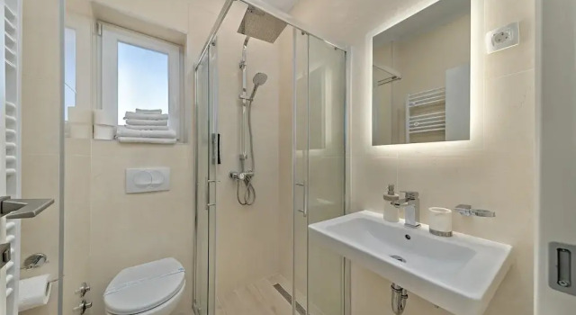 Люкс Deluxe c 1 комнатой с видом на бассейн Villa Madison