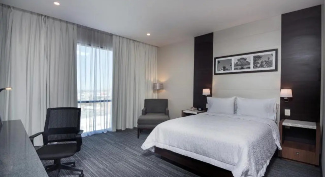 Двухместный номер Standard с видом на город Hampton Inn By Hilton San Luis Potosi