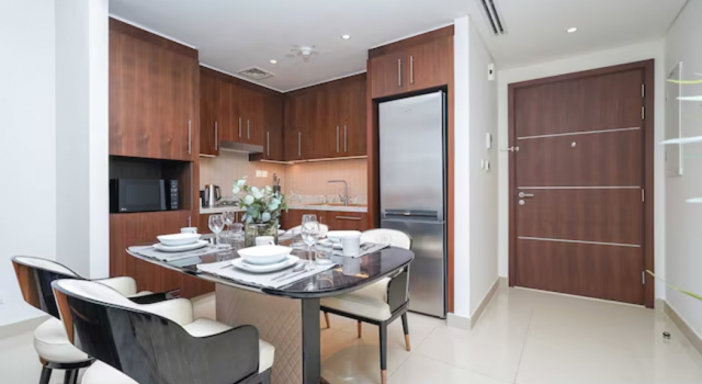 Oyo 1321 Home Bp Downtown 1 Bhk Burj Khalifa View, Забронировать Отель Джумейра , рядом с Dubai Marina Yacht Club