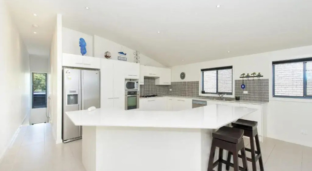 Fingal Surf and Sand, Pacific Drive, 14A