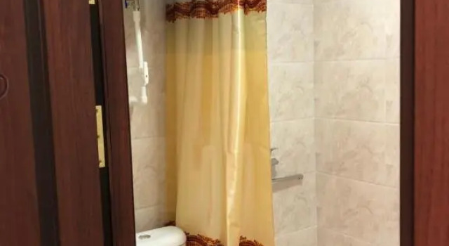 Camera Standard Saroy Guest house