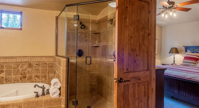 The Timbers 4o-1 Bedroom Condo, Забронировать Дом для отпуска Виллы Кетчум, рядом с Лыжный ареал River Run Day Lodge, Вилла