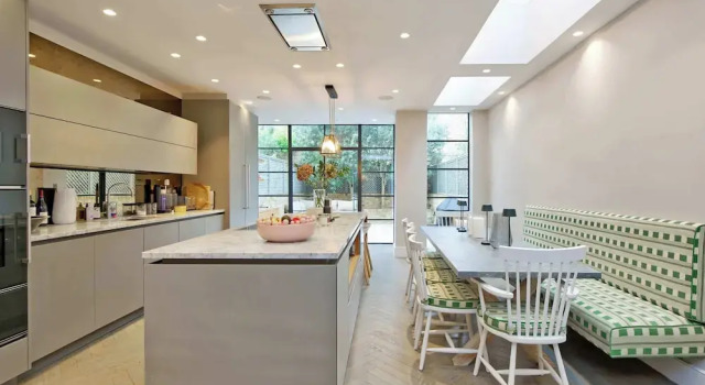 Апартаменты Elegant 4 Bedroom London Home W/garden - Clapham