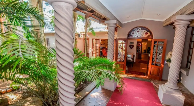 Lavender House, Reservar Casa de hóspedes White River Witrivier