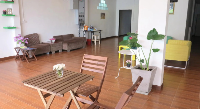 Pro Chill Krabi Guesthouse, Забронировать Отель «постель и завтрак» Отели Краби-таун с парковкой, рядом с Khao Khanap Nam, Парковка
