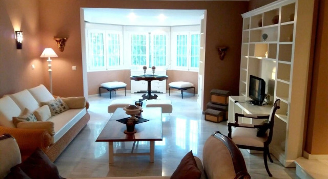 Villa With 4 Bedrooms in Alhaurín de la Torre, With Private Pool, Encl