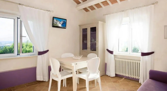 Il Casale Di Giulia, Book Hotel Hoteller i Sirolo med pool, Swimmingpool