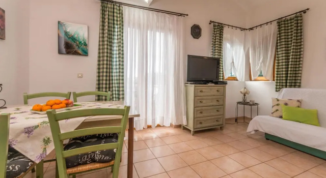Stunning Apartment in Sukosan With Wifi and 2 Bedrooms