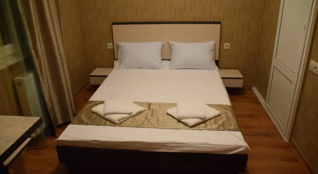 Номер Comfort Crossway Tbilisi Hotel