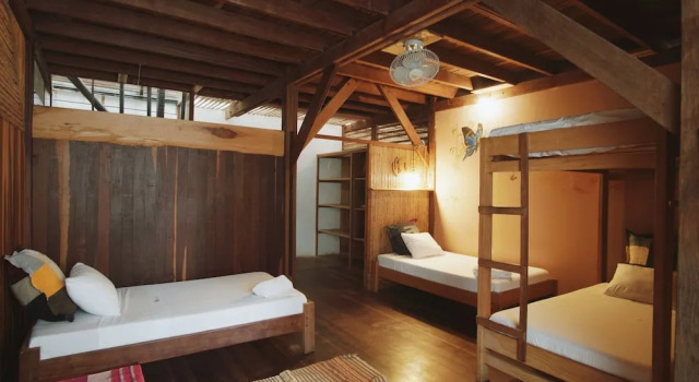 Четырёхместный семейный номер Standard La Fauna Hotel