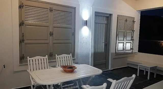 Апартаменты с 2 комнатами с видом на море Rose Suites