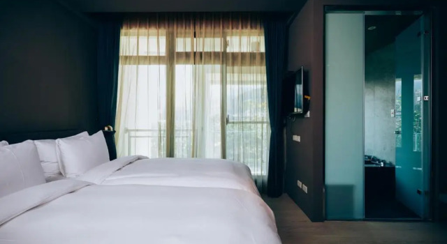 Standard Doppel Zimmer mit Bergblick Onsense Villa