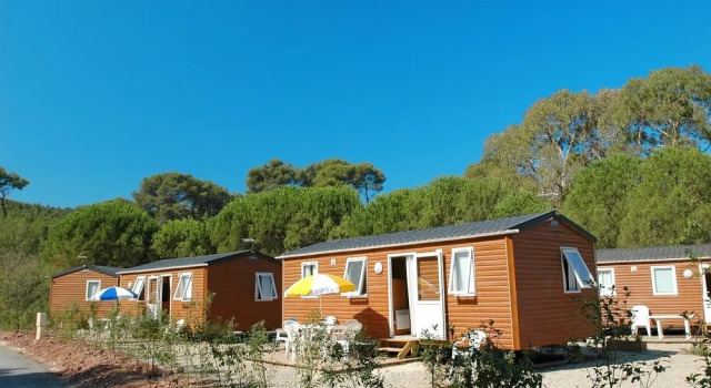 Huttopia Forêt de Janas, Забронировать Кемпинг Кемпинги и глэмпинги Ла-Сен-сюр-Мер, Кемпинг