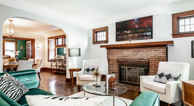 Glamorous Green Beauty in the Heart of University District 15min to Downtown