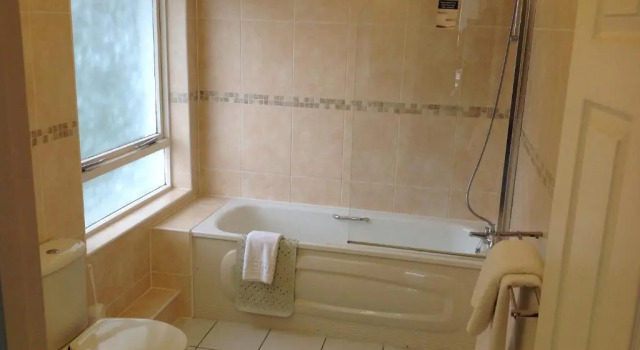 Четырёхместный номер Standard Best Western Premier Heronston Hotel & Spa