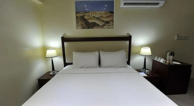 Номер Standard Oman Palm Hotel Suites