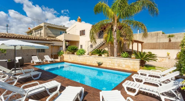 Villa Aziz, Book Villa Hotels in Sicily with a Pool, Swimming Pool