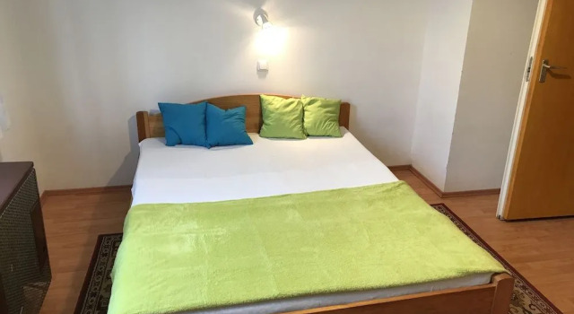 Green Garden Hotel, Забронировать Отель Шиофок-Сабадифордо 