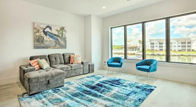 Апартаменты Lakeside Montgomery Condo Near Boat Rental!