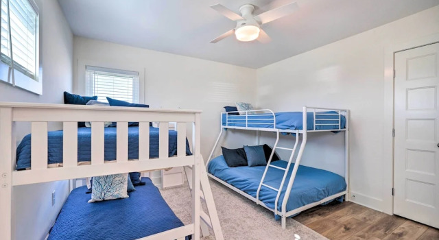 Коттедж Stunning Surf City Home on Canal w/ Game Room!