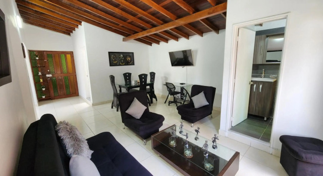 confortable apartamento en envigado muy central wifi de 300 megas, Забронировать Апартаменты/квартира Отели в центре Энвигадo, в центре