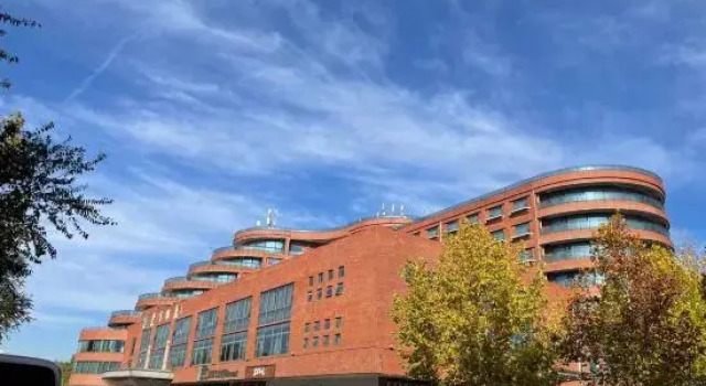 University Hotel, Prenota Hotel Hotel a Shandong con parcheggio, Parcheggio