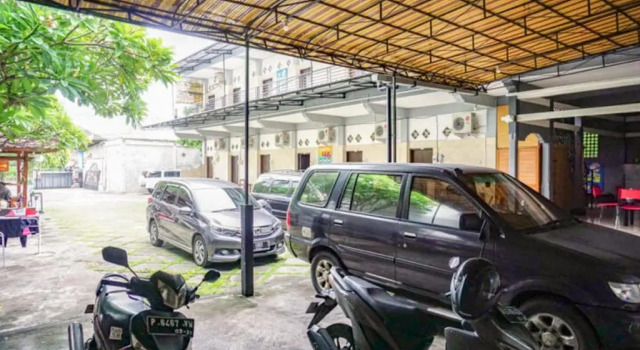 RedDoorz near Penimbangan Beach Singaraja, Boek Hotel Singaraja Buleleng