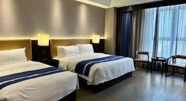 Люкс BBH Hotel (Shaoxing East Railway Station)