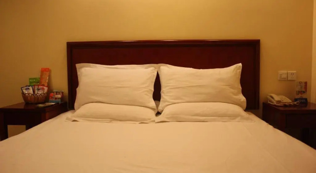 Двухместный номер Business Greentree Inn Beijing Houhai Express Hotel