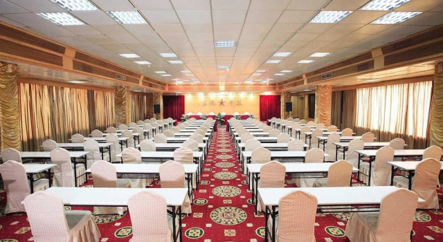 Overseas Chinese Hotel, Boek Hotel Hotels in Guangdong met parkeren, Parkeren