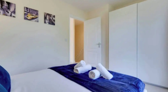 Коттедж Modern Cambridge Home Business & Holiday Stays