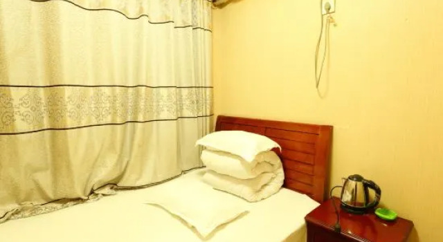 Wolong Pavilion Hotel