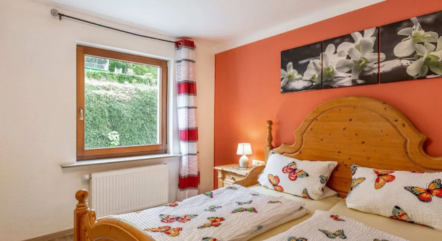 Vacation Home With Garden in Beautiful Sauerland, Забронировать Дом для отпуска Виллы земли Гессена, Вилла