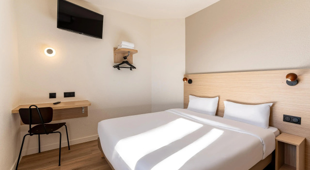 Двухместный номер Standard Kyriad ECO - Montreuil