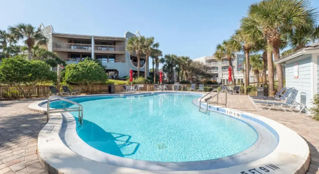 Номер Standard Hibiscus 101-D by Distinctive Beach Rentals