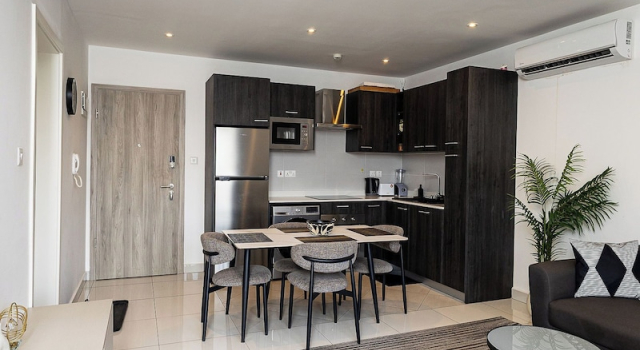 Люкс Luxury Peravi Suites at Loxwood
