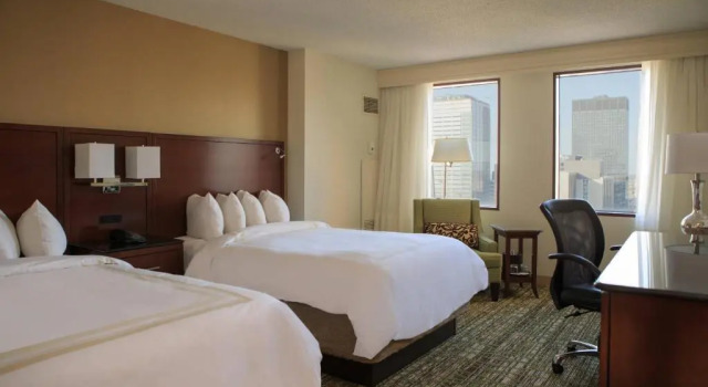 Четырёхместный номер Standard Cleveland Marriott Downtown at Key Tower