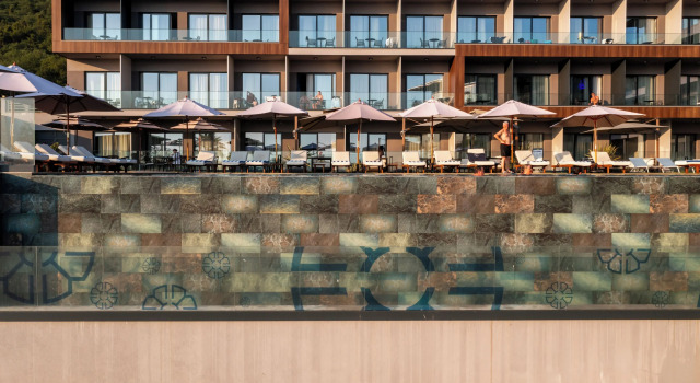Royal Blue Resort & Residence