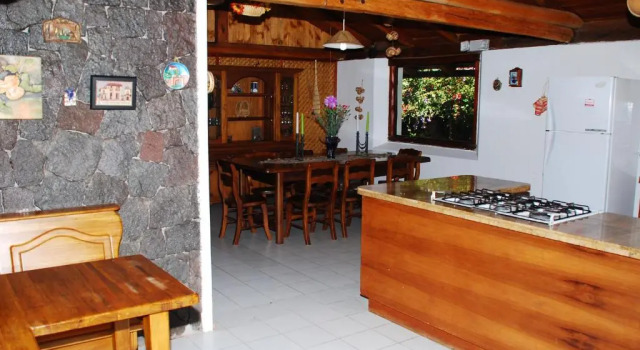 Четырёхместный номер Standard Hosteria Airport Garden