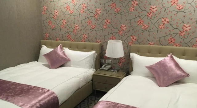 Четырёхместный номер Standard Chi Shing Hai Hotel