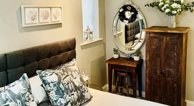 Stunning 2-bed-2bath Apt in Whitby With Parking, Забронировать Апартаменты/квартира Апартаменты Йоркширских вересковых поля, Апартаменты/квартира