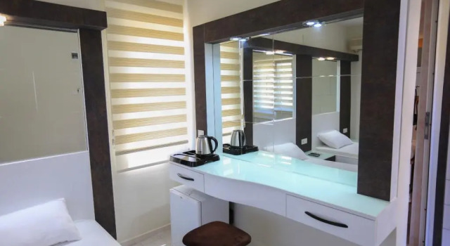 Otel Albos, Забронировать Отель Отели провинции Антальи с парковкой, Парковка