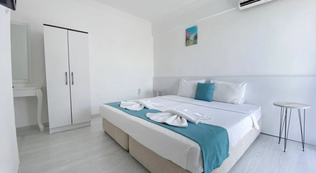 Minerva Port Hotel